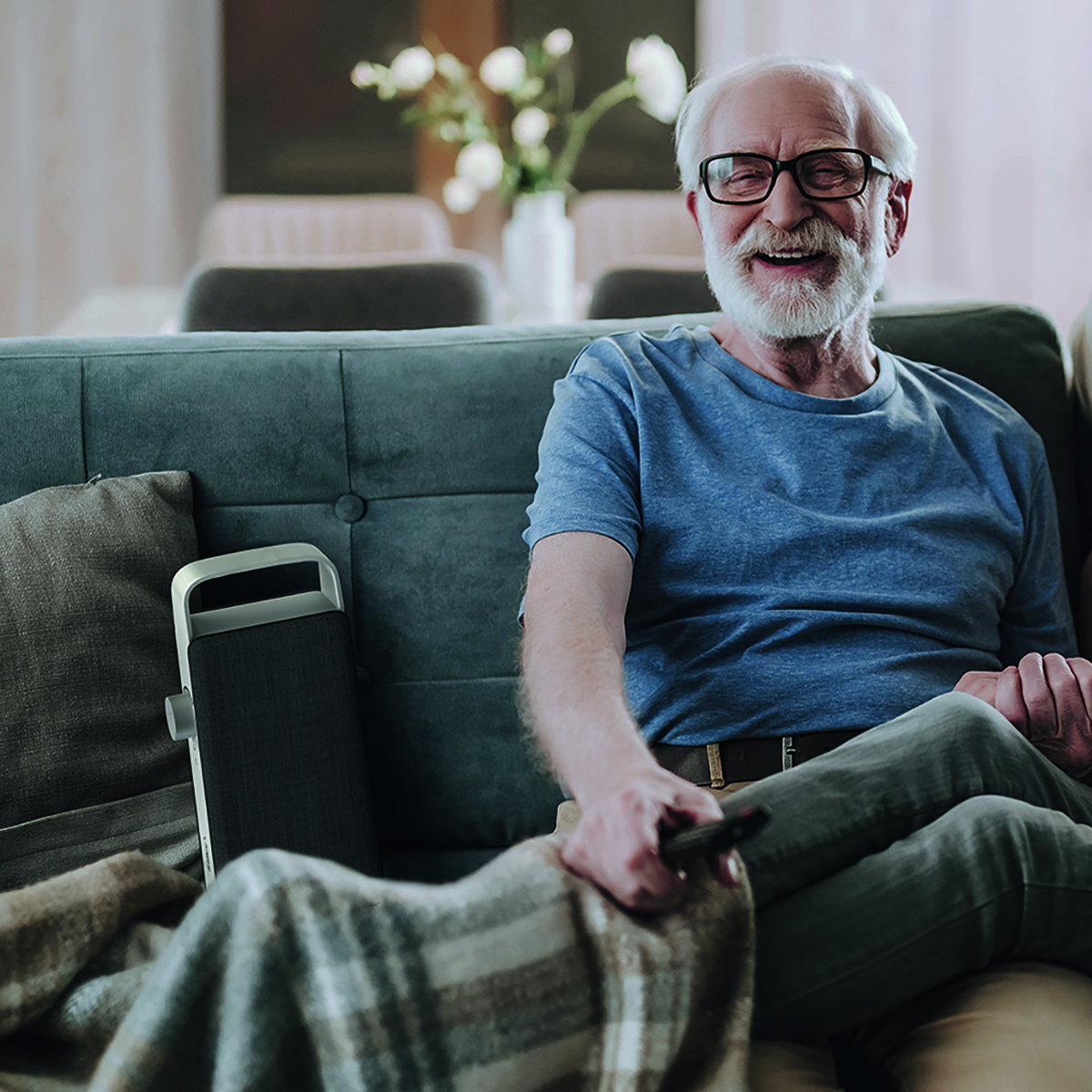 Tragbarer-TV-Sprachverstarker-Oskar-9-_1200x1200px Bild: