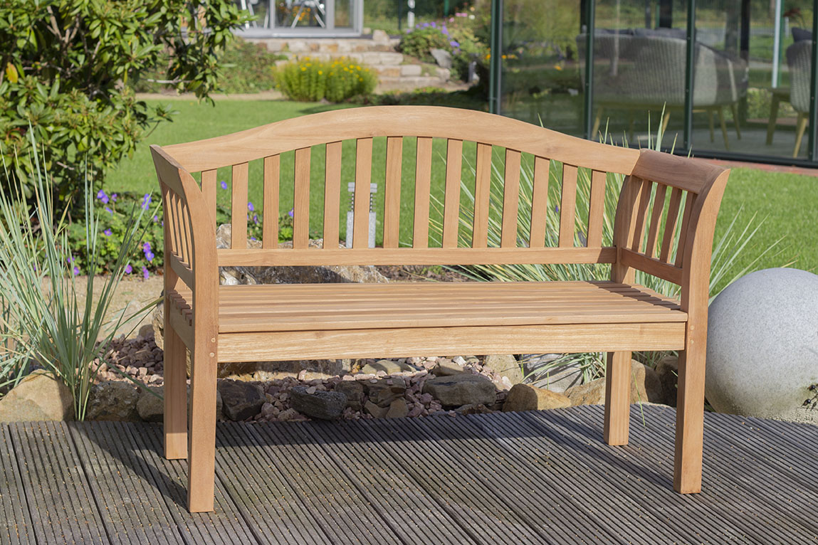 02149_Teak_Bank_Wave_120cm_milieu-6 Bild: