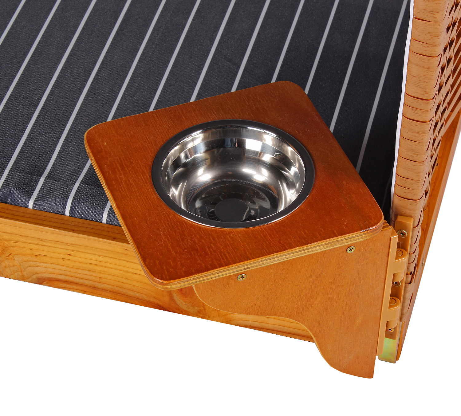 Hundestrandkorb_blau_gestreift_02252_2_72dpi Bild:
