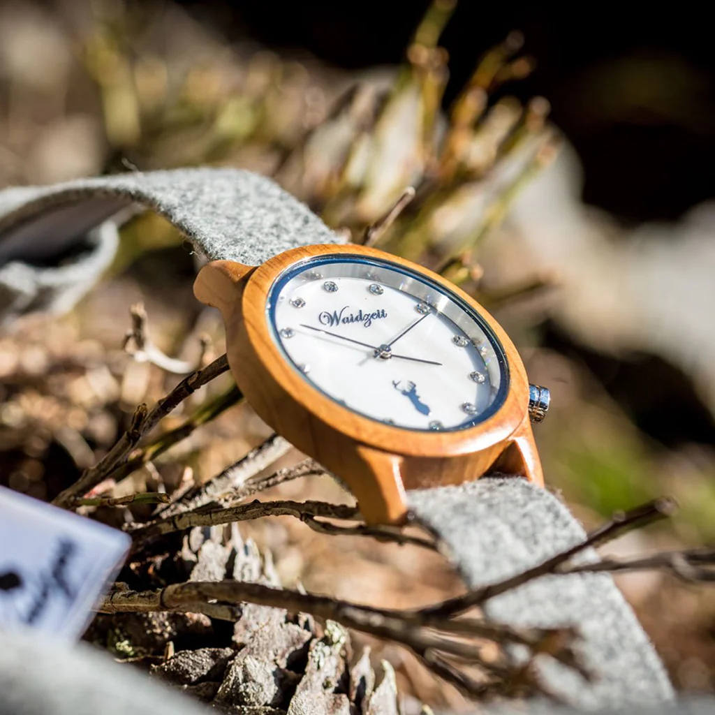 Damenuhr "Dachstein" mit Lodenarmband 