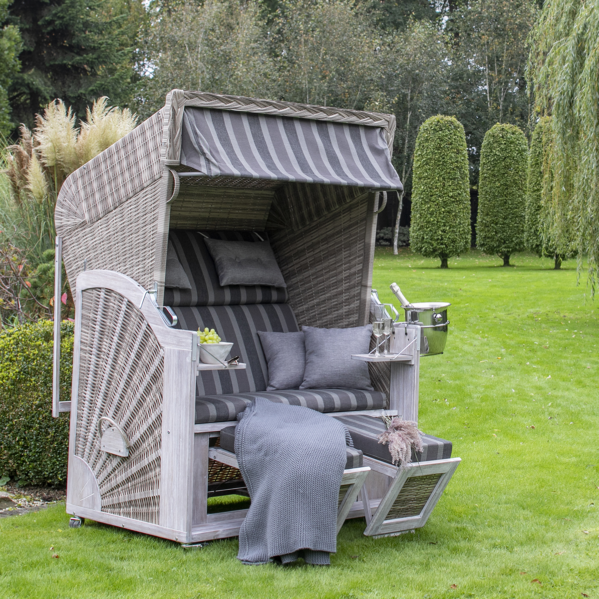 Gras, Mobiliar, Couch, Rasen, Stuhl