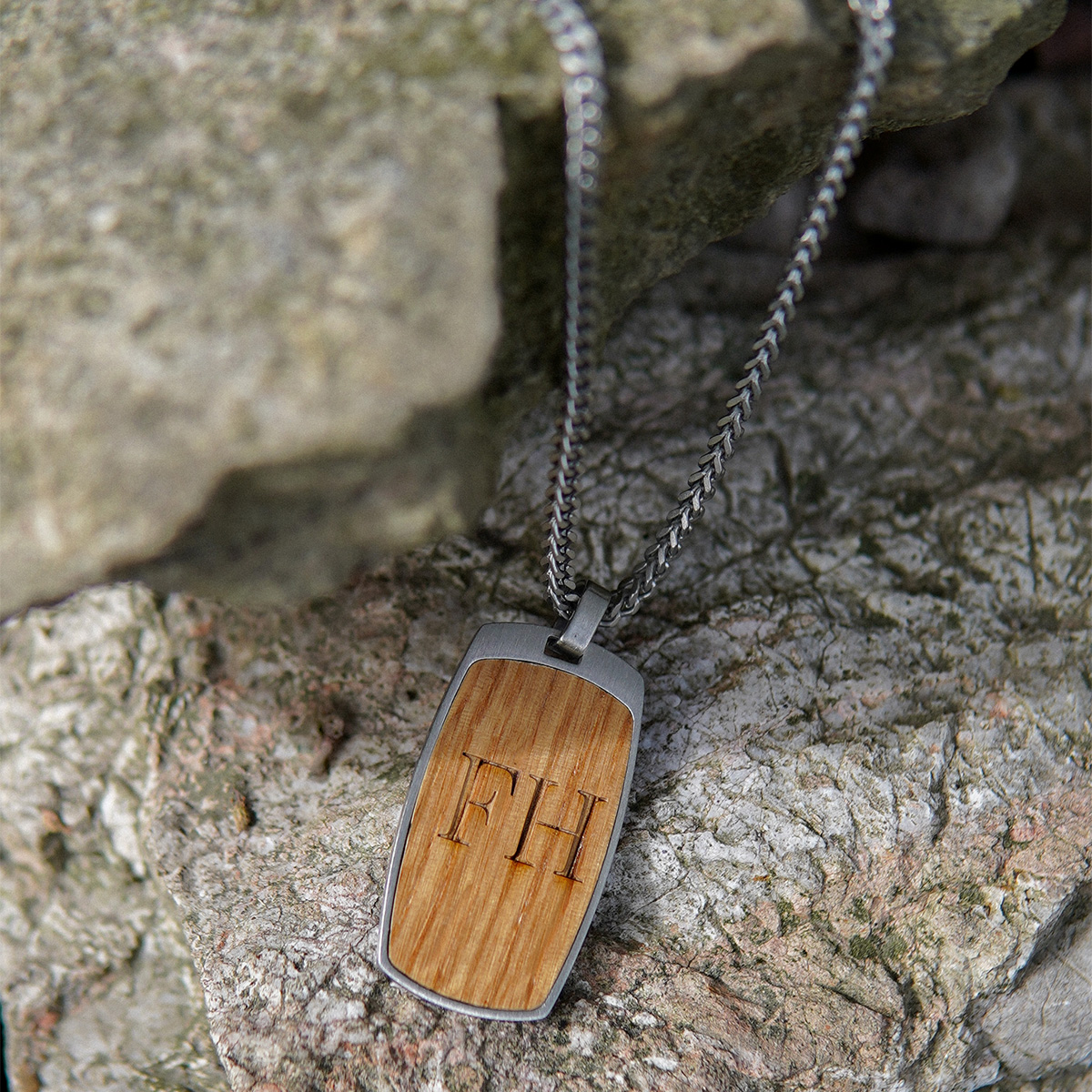 Kette_Kilian_Barrique_silber_Herren_Initialen-1-1200x1200px Bild: