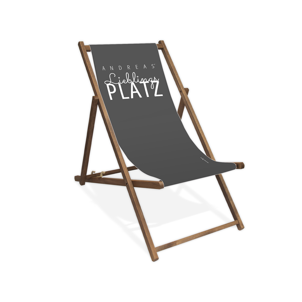 classico_lieblingsplatz-grau-name_1200x1200_RGB Bild: Holz-Liegestuhl "Lieblingsplatz" - grau